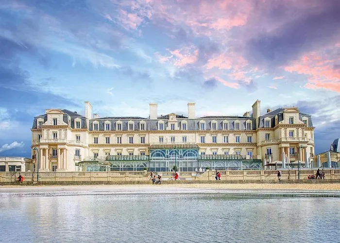 Grand Hotel Des Thermes Saint-Malo photo